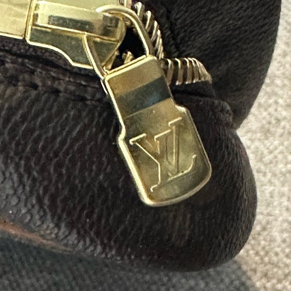 Louis Vuitton Brown Leather Designer Men's Bag - Picture 5 of 7